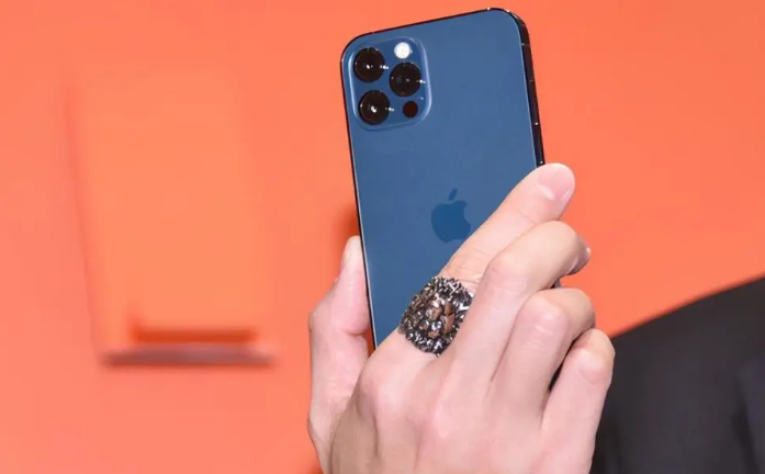 嘉兴苹果手机维修分享iPhone12系列重启方法教程 